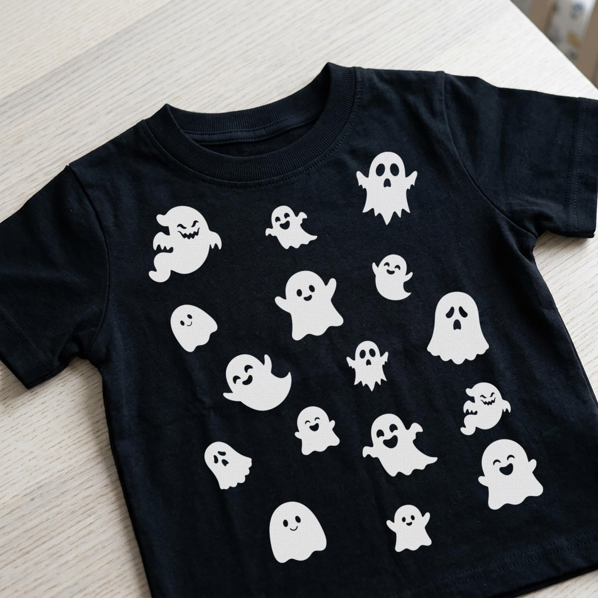 Iron on Ghosts Transfers stickers 16x Pack - Iron-on Halloween cute ghouls Heat Transfer vinyl fabric