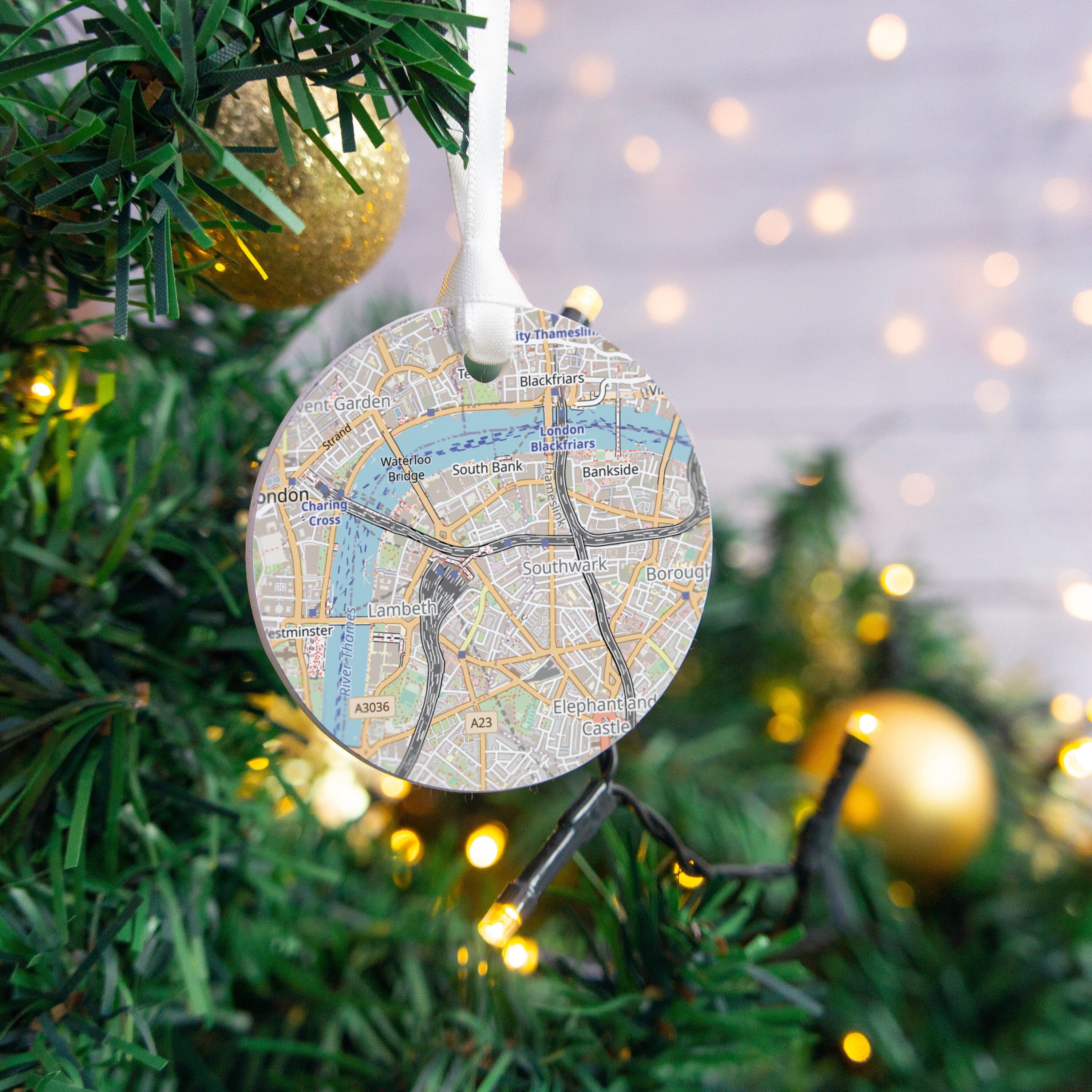 Hanging Christmas tree decoration. Special map location printed on a xmas bauble dec, Gift for new couple first home, boyfriend girlfriend