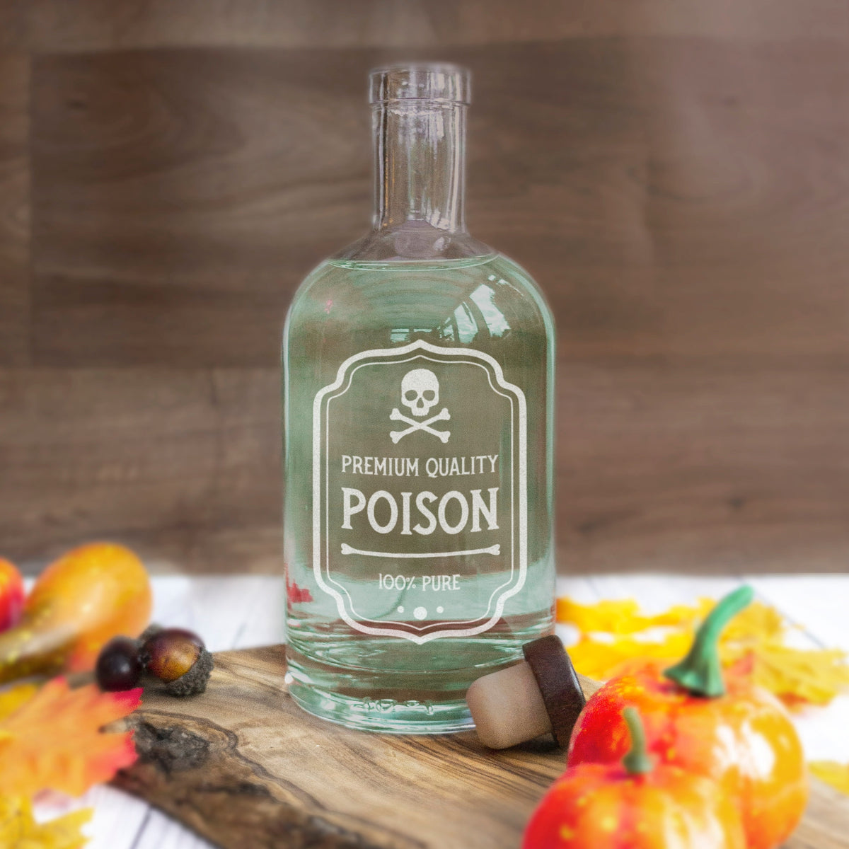 Halloween bottle label for glass decanter. Poison design spirit bottle engraved with spooky design for halloween party gift supplies