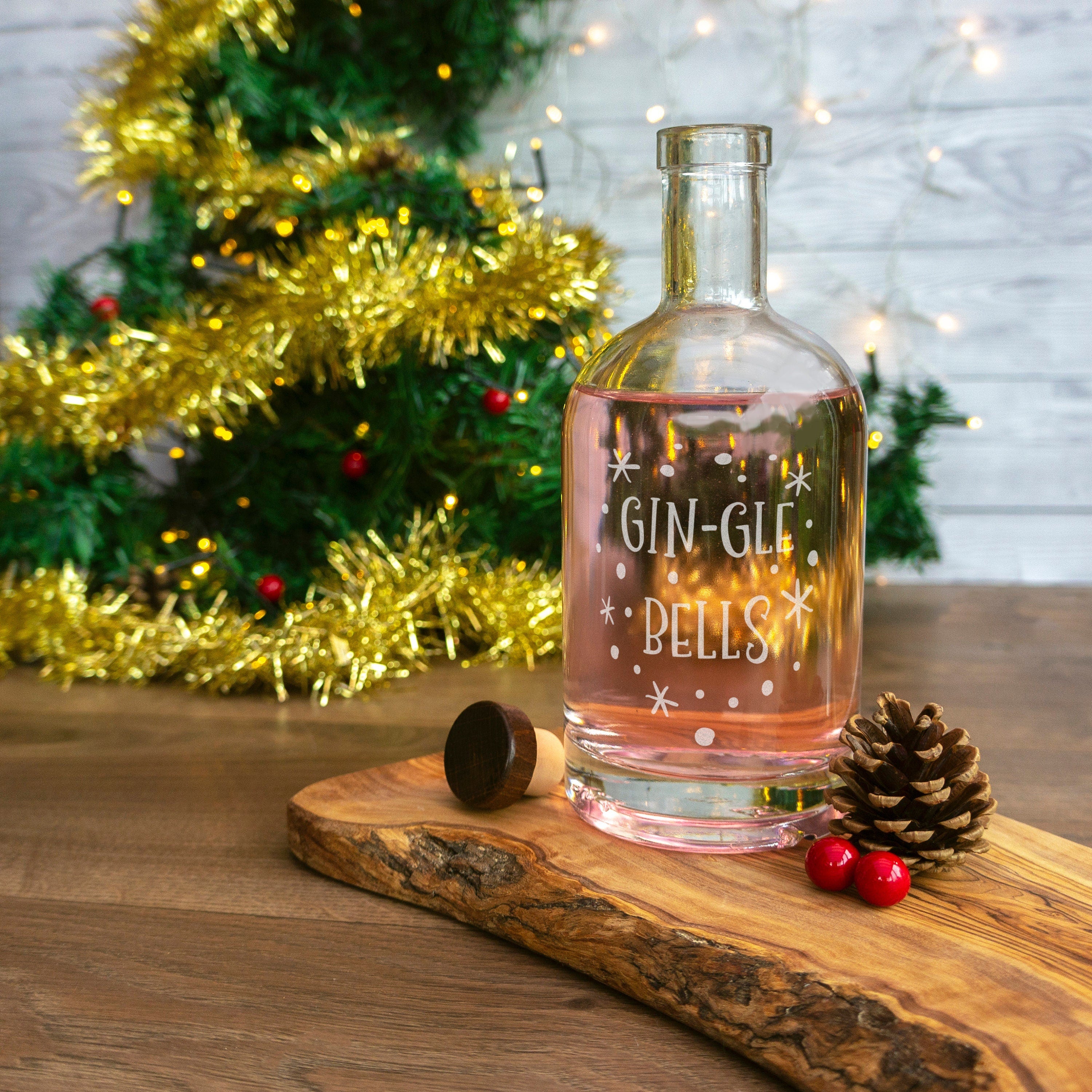 Christmas Gin-gle bells glass decanter bottle engraved. Gift for her, mum gin drinker lover, mummy gin wife xmas spirit gifts